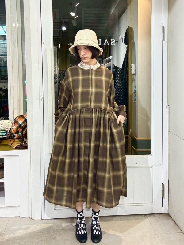 格紋隱藏釦洋裝 