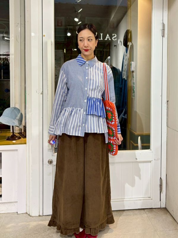 藍白直條紋拼接不規則層次抓皺拼接下擺襯衫 