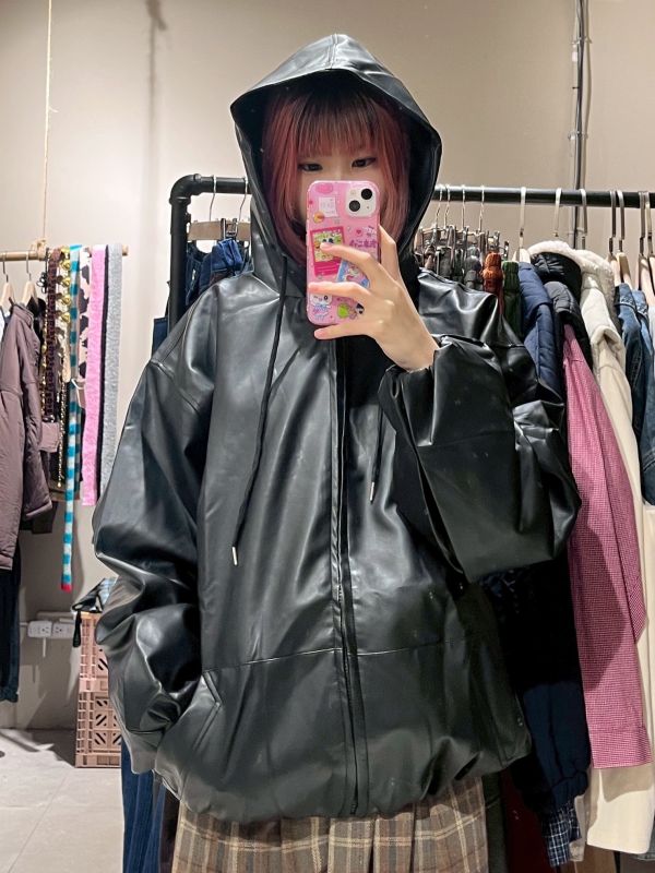 黑色縮口連帽抽繩拉鏈皮外套 