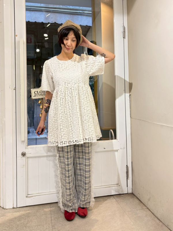 滿版刺繡小花紗外層洋裝 