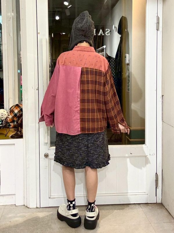 莓果色格紋拼接細燈芯絨碎花襯衫 