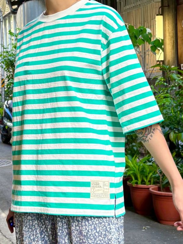 綠白條紋tee 