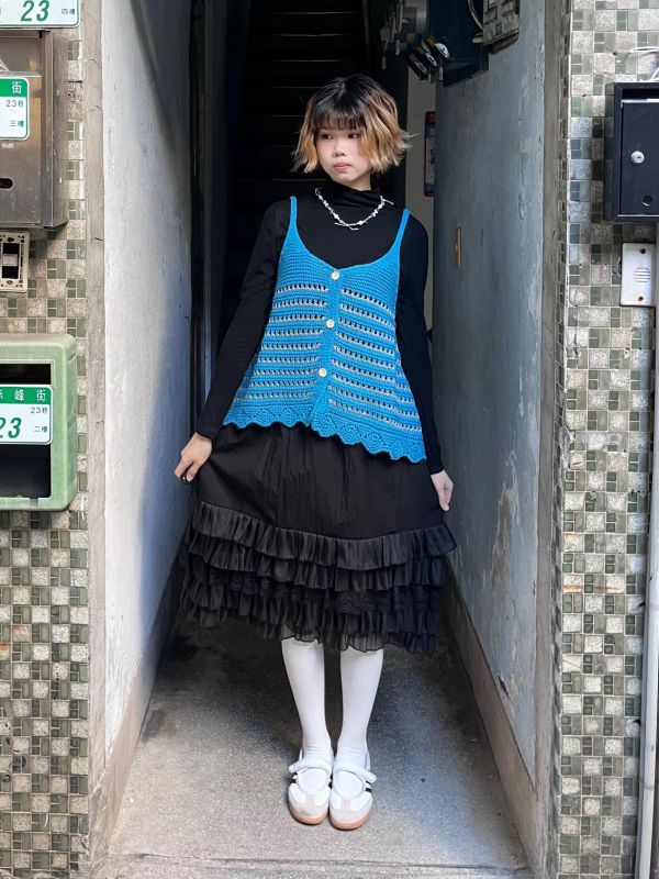 粗毛線針織撞色鈕扣背心 