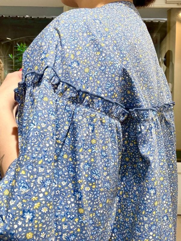 碎花圓領落肩蓬蓬袖襯衫 