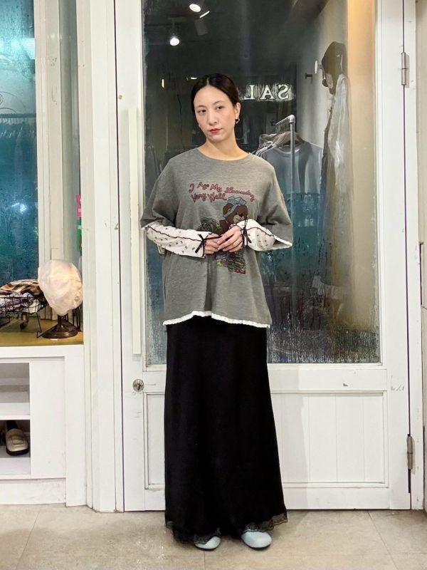 下擺黑絲滾邊光澤魚尾長裙 