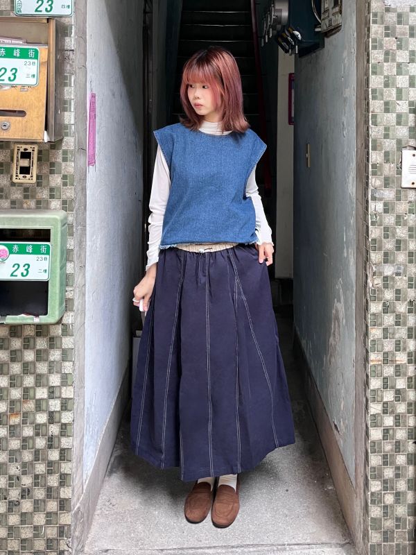 後拉鍊牛仔抽鬚拼接背心 