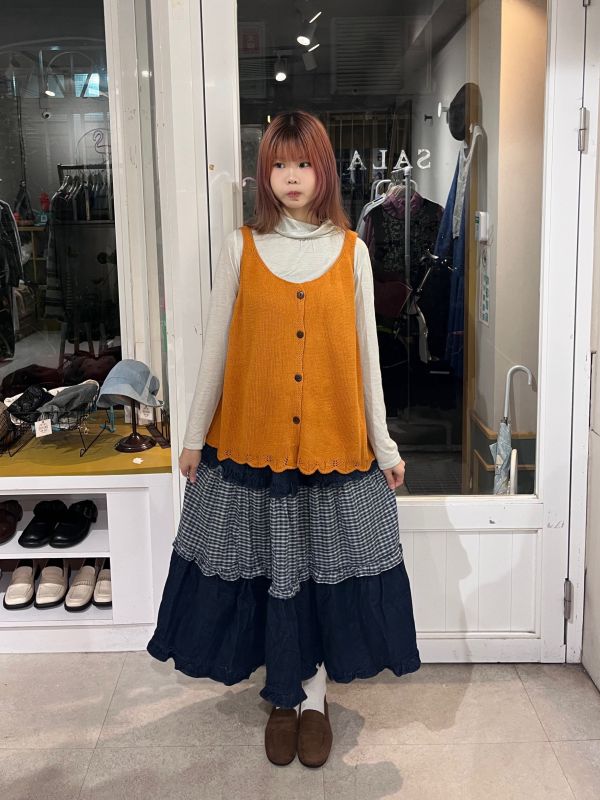 針織排扣花邊背心 