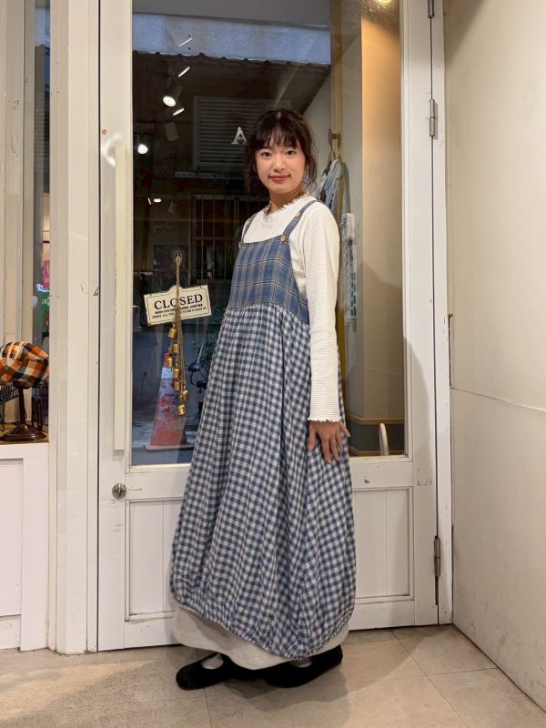 大小格紋拼接花苞木釦吊帶裙 