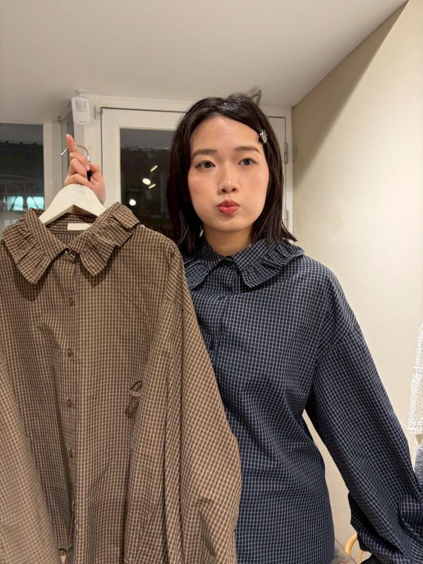 袖子蝴蝶結綁帶荷葉領格紋襯衫 