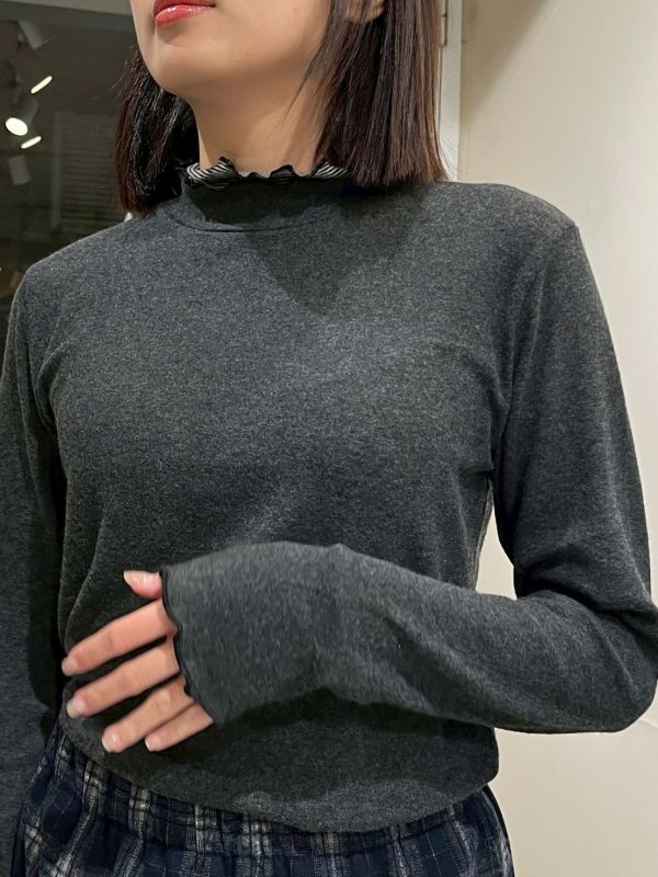 假兩件橫紋領木耳滾邊上衣 