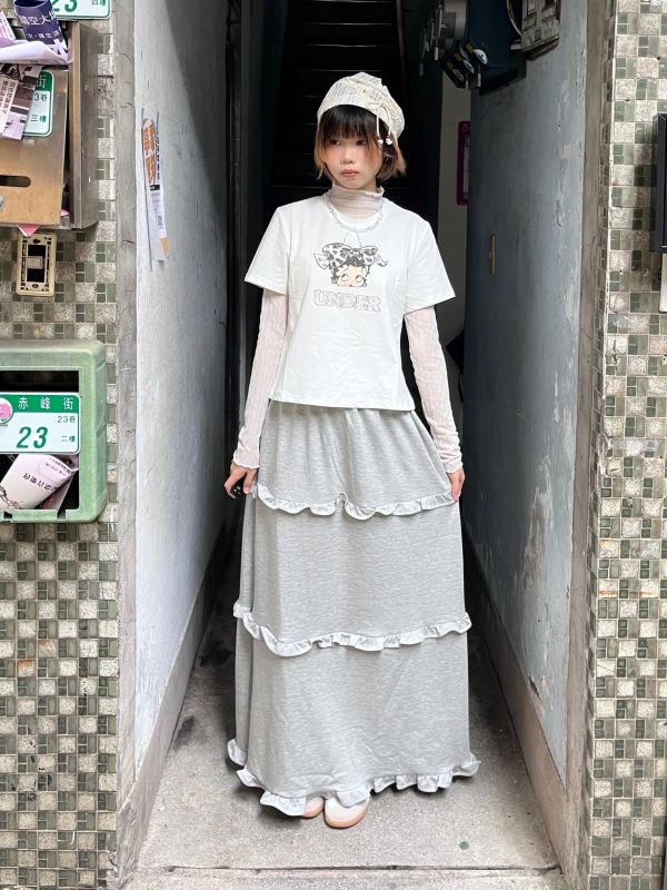 貝蒂短版修身短袖上衣 