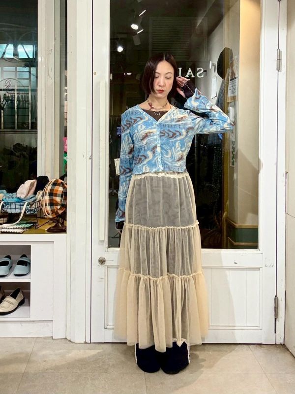 雲彩圖騰短版微透膚罩衫小外套 