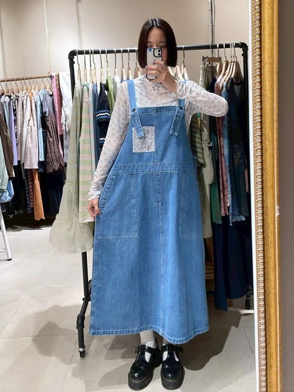 碎花口袋牛仔吊帶裙 
