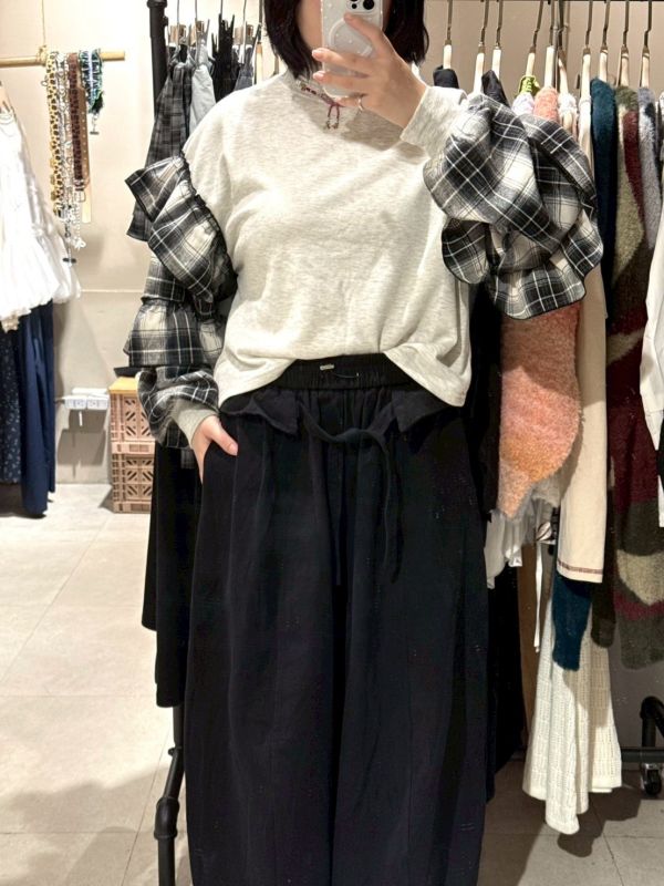 大褲管抽繩鬆緊腰綁帶設計長褲 