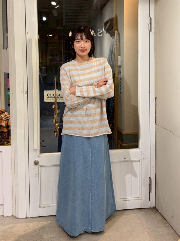 撞色橫條紋捲邊薄長袖 