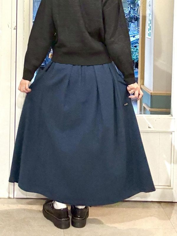 伸縮腰千鳥格紋大口袋傘狀裙 