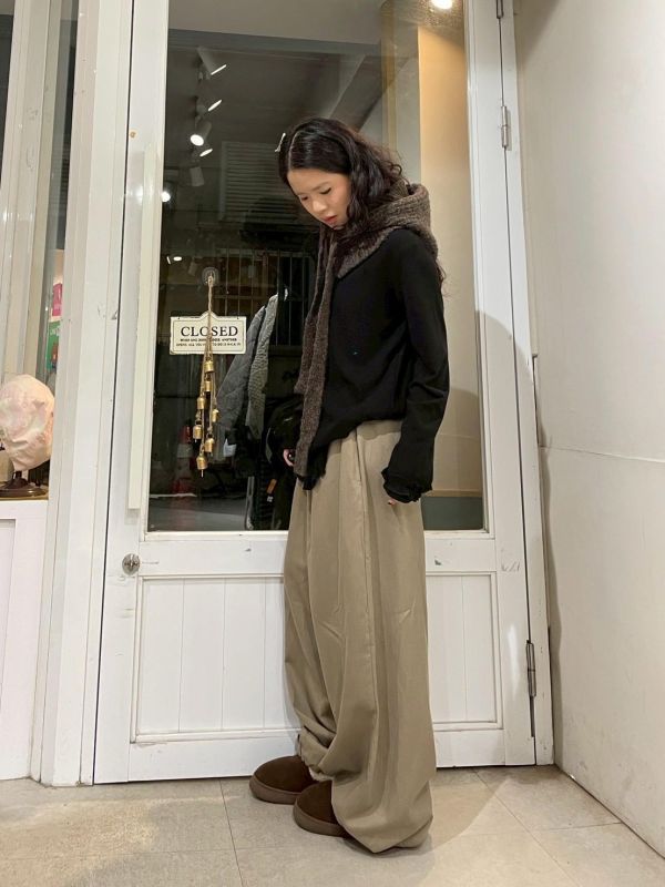 素色縮褲管氣球鬆緊腰寬褲 