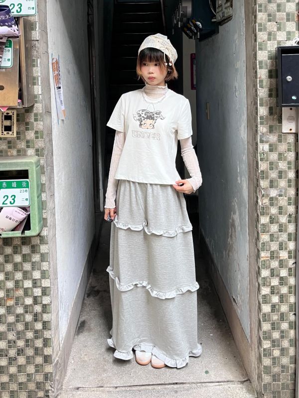 貝蒂短版修身短袖上衣 