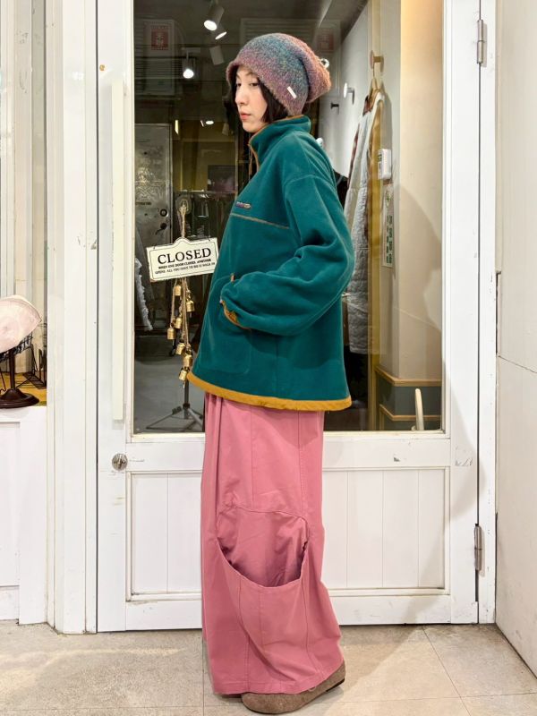 綠色刷毛土黃滾邊高領外套 