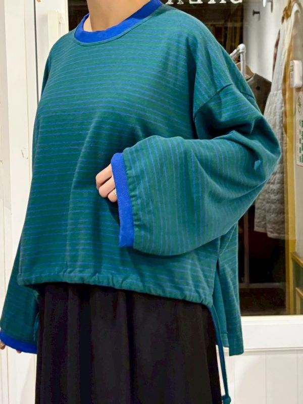 前短後長落肩寬袖條紋長袖上衣 