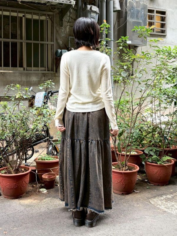 下擺倒V側邊抽皺針織排扣小外套 