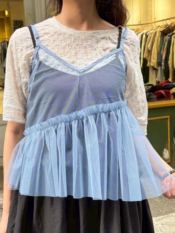 花邊斜切透紗吊帶背心 