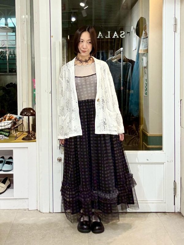 一顆釦鏤空蕾絲西裝領涼感外套 