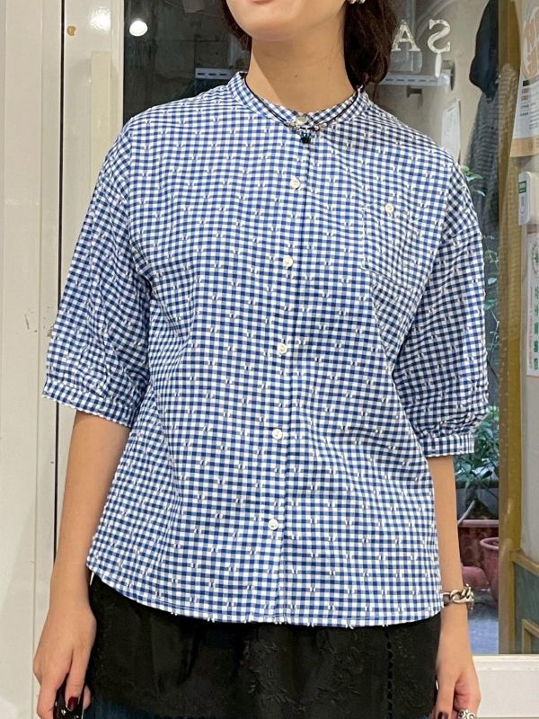 立體毛球藍白方格圓弧下擺五分袖前短後長中山領襯衫 