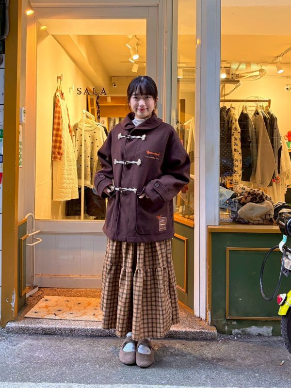 臘腸狗刺繡牛角釦羊毛大衣外套 