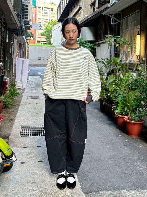 日系條紋刺繡貓袖縮口下擺彈性抽繩短版長袖上衣 