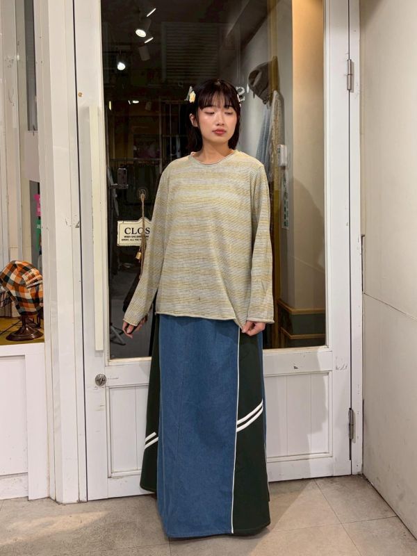 撞色橫條紋捲邊薄長袖 