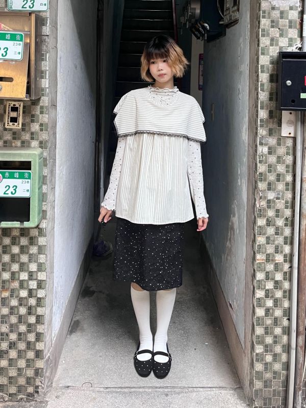 蕾絲花邊領片背心上衣 