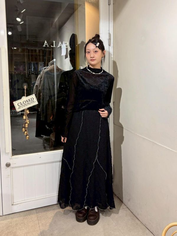 光澤細絨微高領 