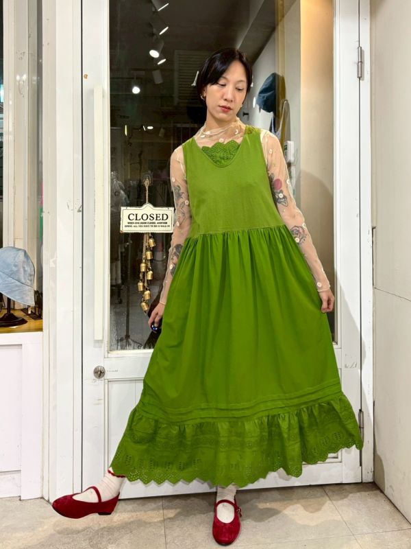 酪梨綠藍絲拼接背心洋裝 