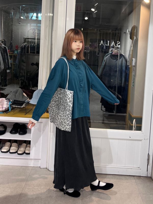 翻領荷葉花邊布釦襯衫 