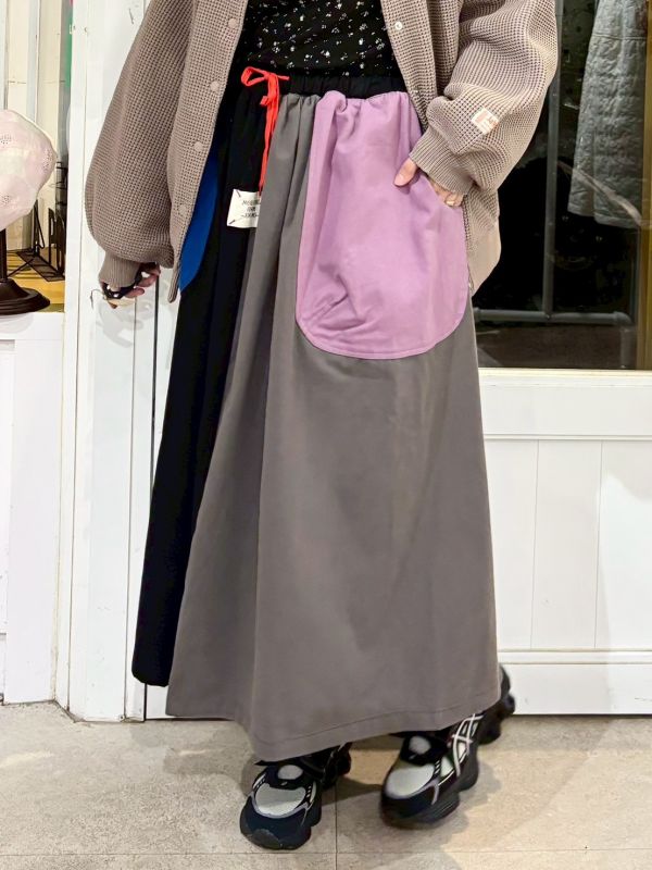 鬆緊腰紅色抽繩撞色大口袋拼接裙 