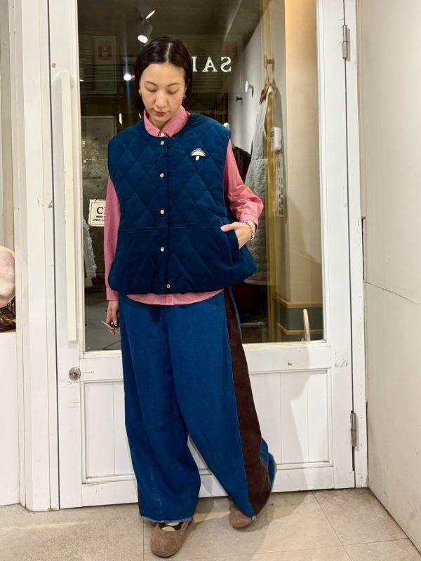 菇菇別針寶藍色燈芯絨鋪棉背心 