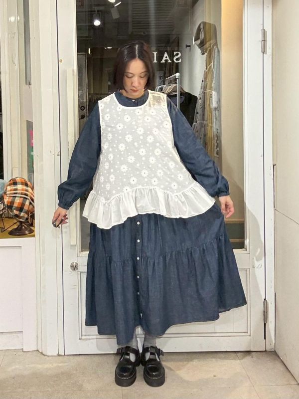 長袖蛋糕排扣牛仔洋裝 