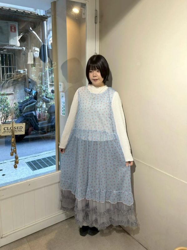 櫻桃格紋荷葉下擺透紗罩衫 