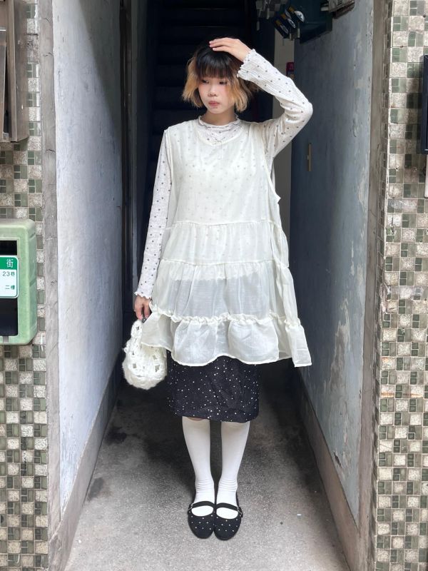 蛋糕花邊光澤紗紗背心 