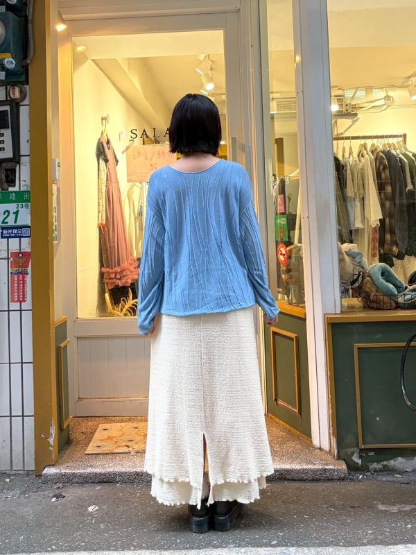 立體紋理捲邊上衣 