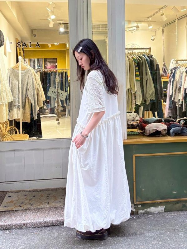 花邊斜切氣球吊帶背心洋裝 