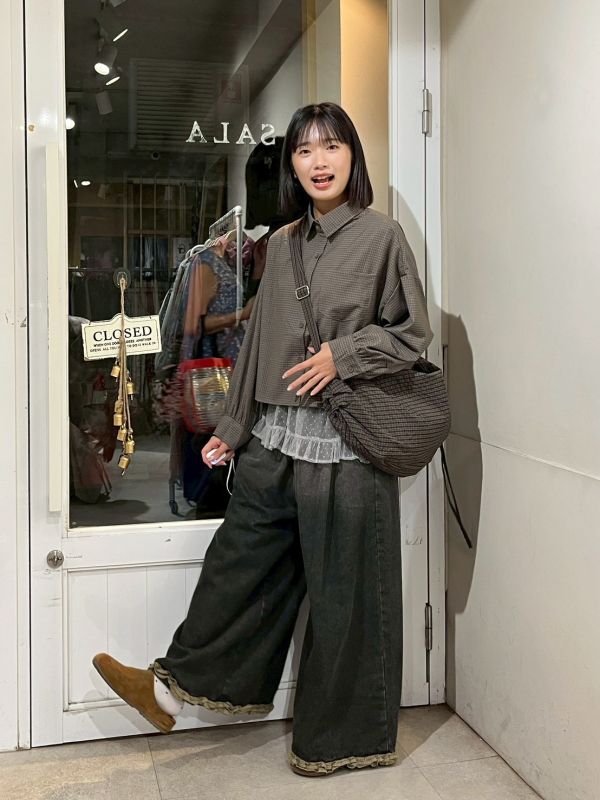 細格紋綁帶多層側背包 