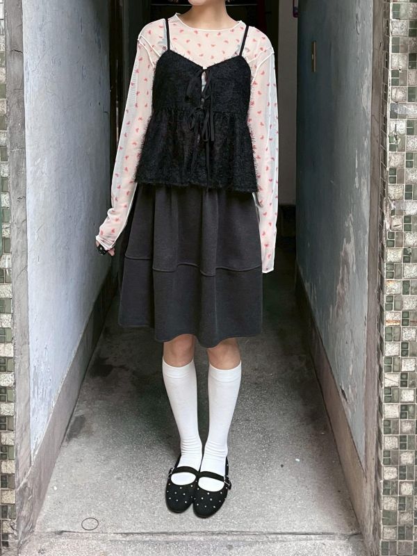 拷克線蝴蝶結修身透膚上衣 