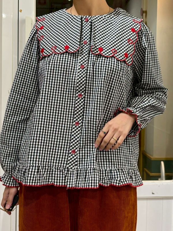 紅鈕釦大方型翻領紅滾邊刺繡格子襯衫格子襯衫 