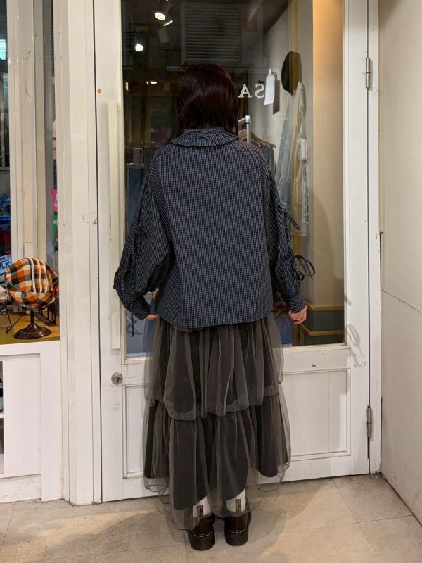 袖子蝴蝶結綁帶荷葉領格紋襯衫 