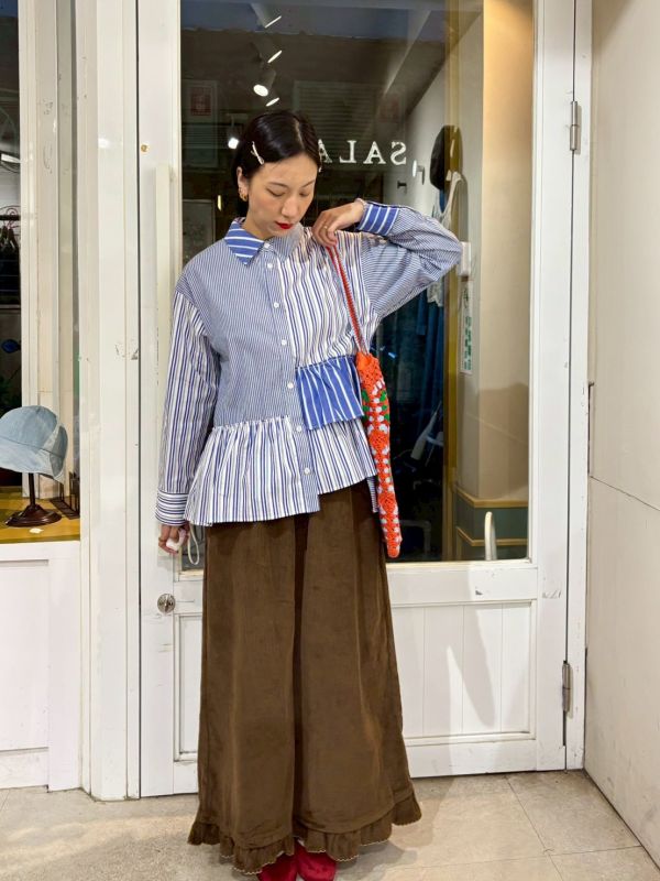 藍白直條紋拼接不規則層次抓皺拼接下擺襯衫 