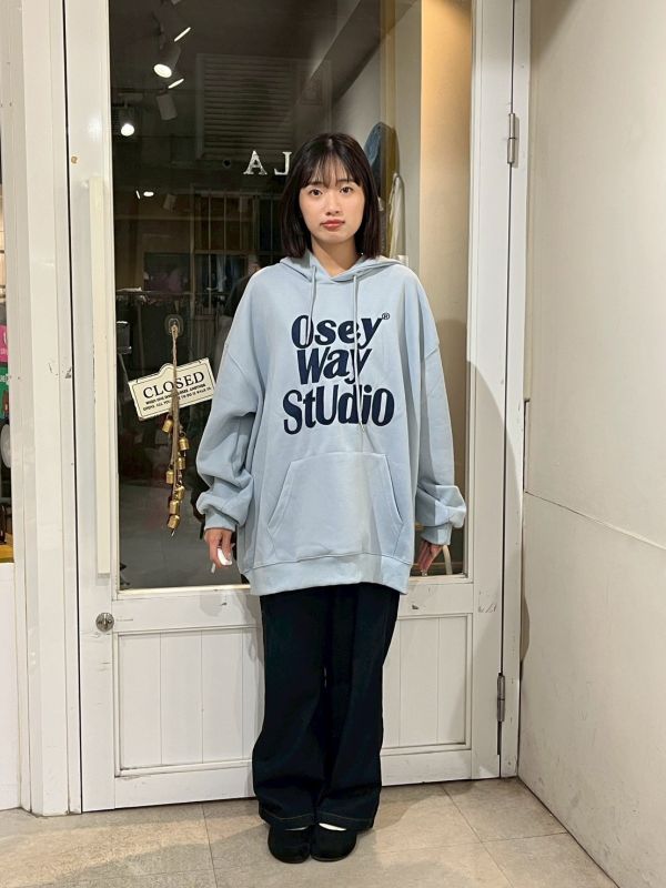 街頭字母大口袋連帽Tee 