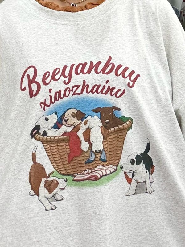 復古海報風格ㄧ籃小狗狗tee 