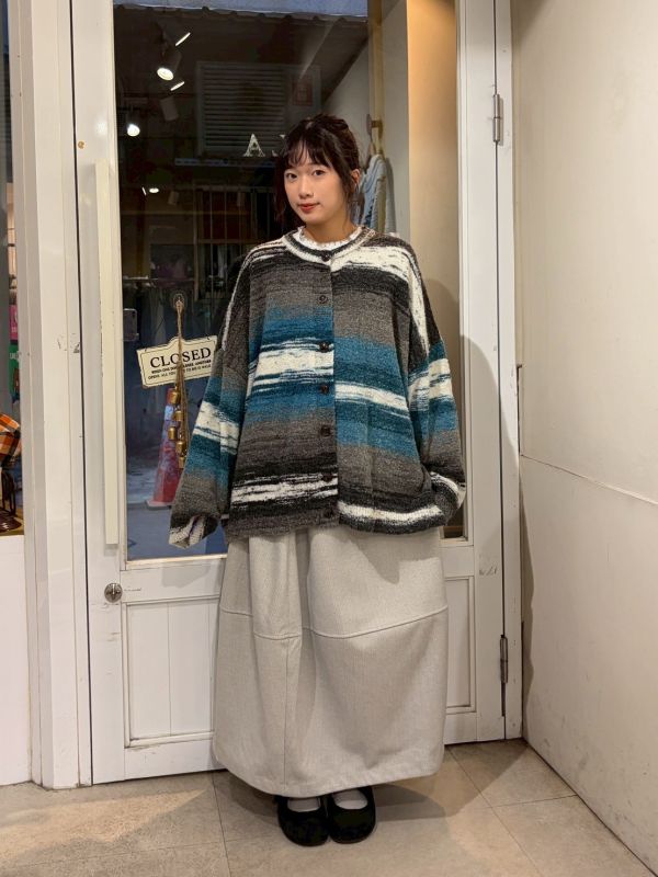 圈圈毛線撞色暈染排釦毛衣外套 